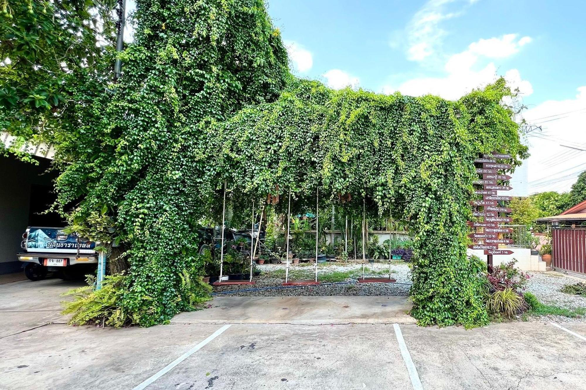 Nan Thara Place Exterior photo