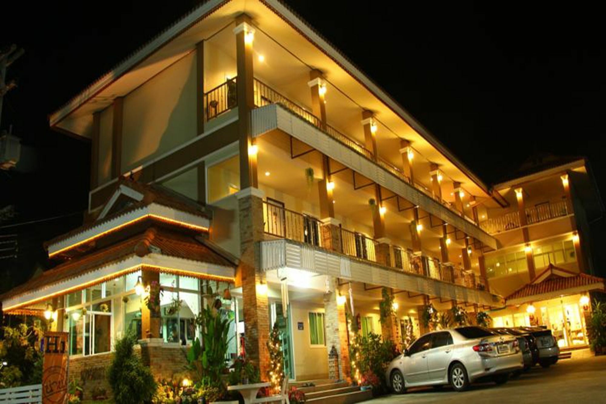 Nan Thara Place Exterior photo
