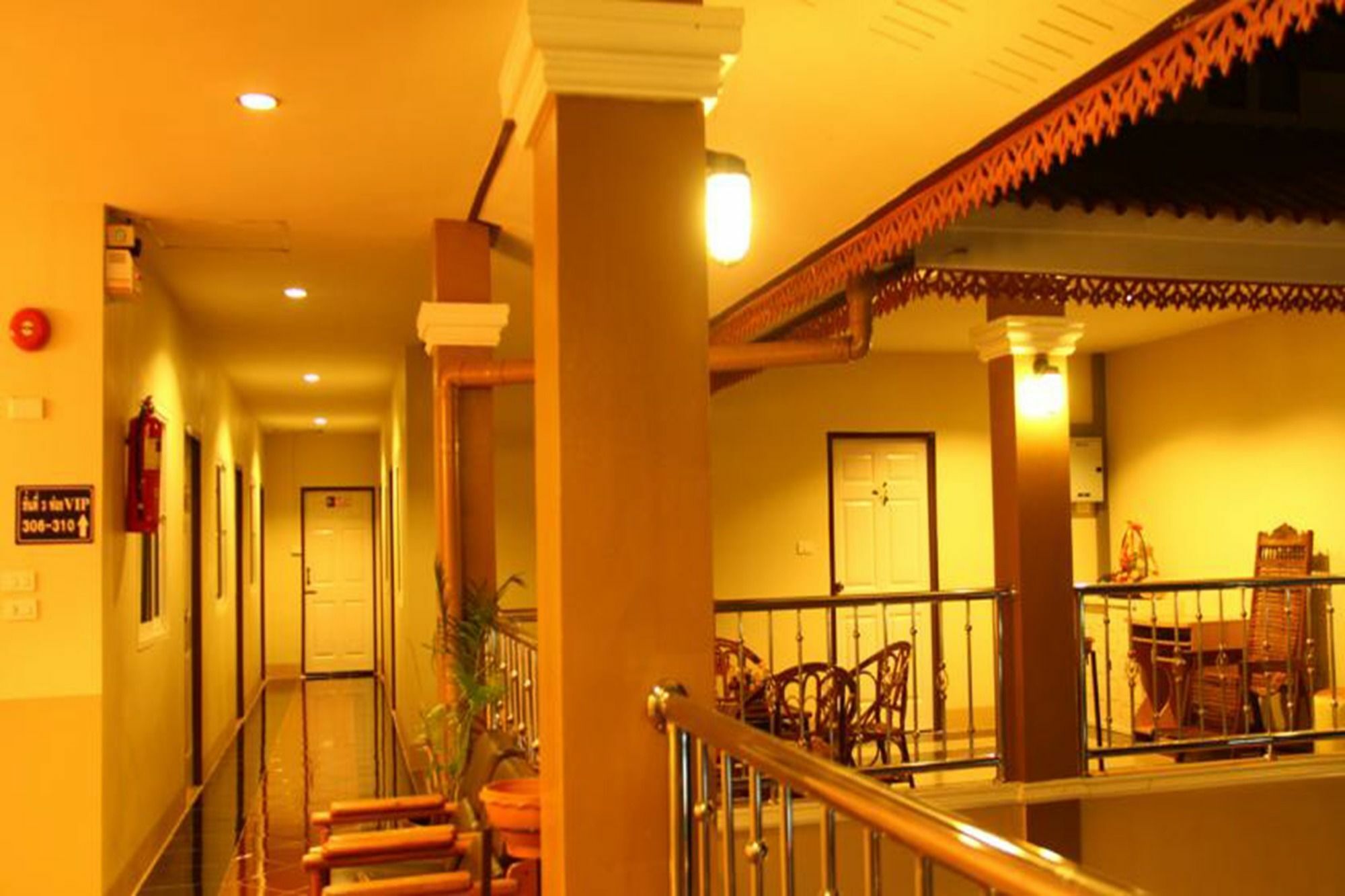 Nan Thara Place Exterior photo